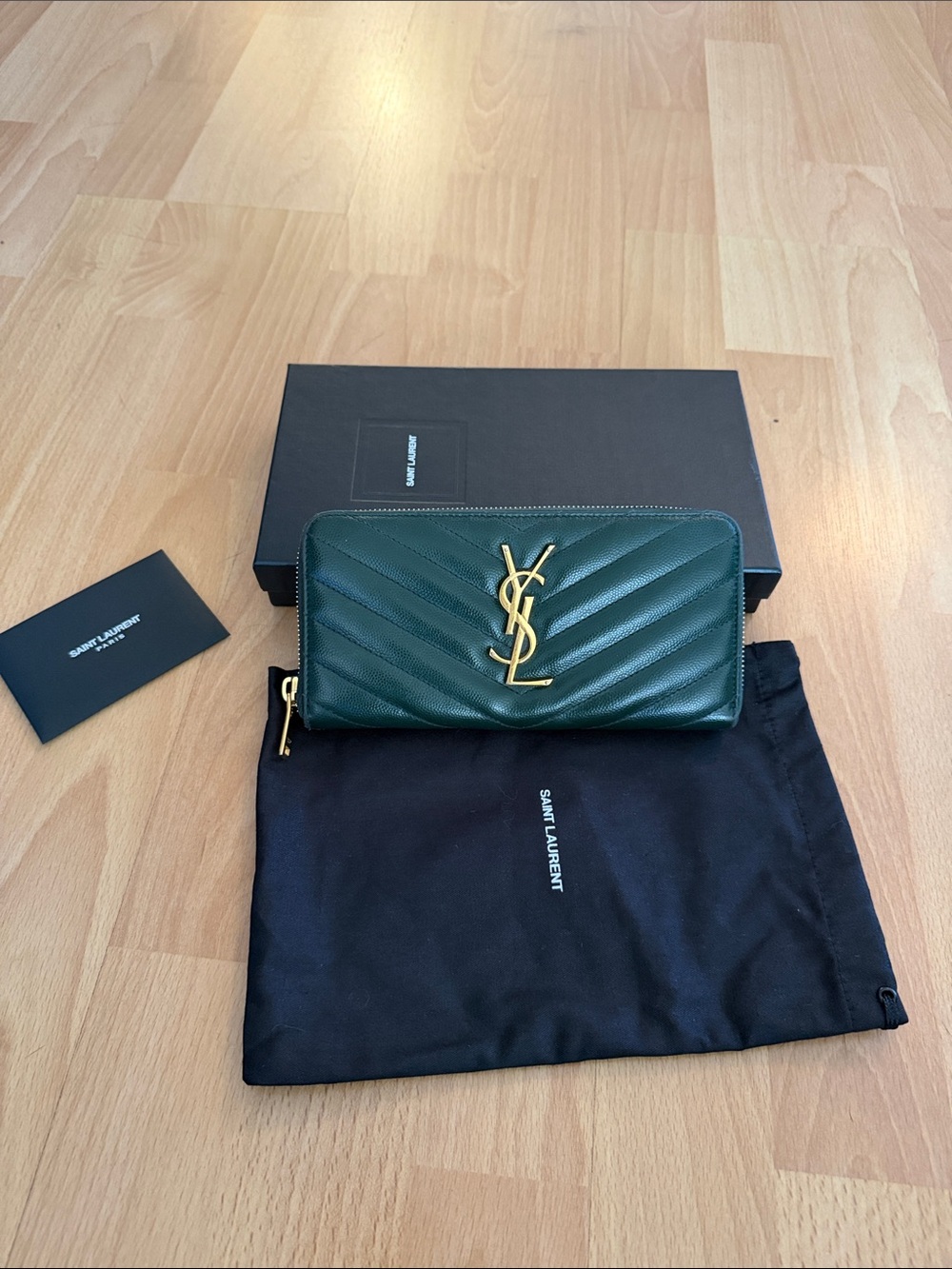 CASSANDRE MATELASSÉ ZIP AROUND WALLET IN GRAIN DE POUDRE LEATHER